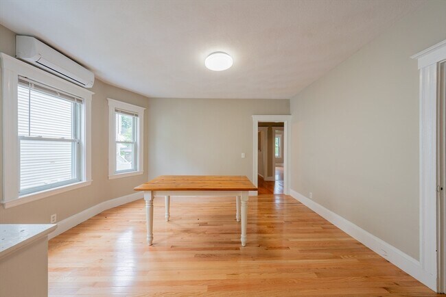 Building Photo - 34 Woodrow Ave