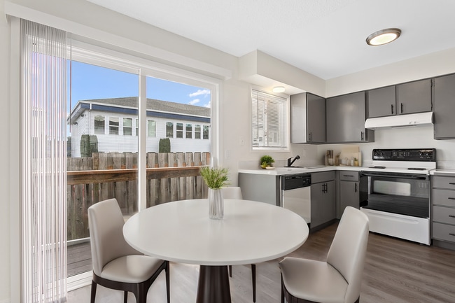 Building Photo - Orlena Apartments