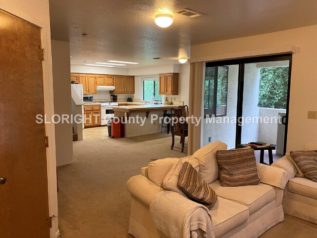 Building Photo - AVAILABLE MARCH - SLO Home Near Downtown - 3 Bed / 2.5 Bath