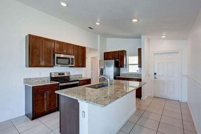 Foto del edificio - 905 Bent Creek Dr