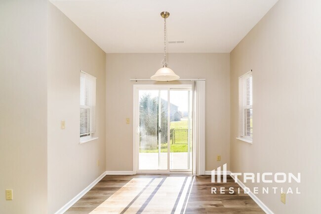 Foto del edificio - 2601 Wildflower Ln