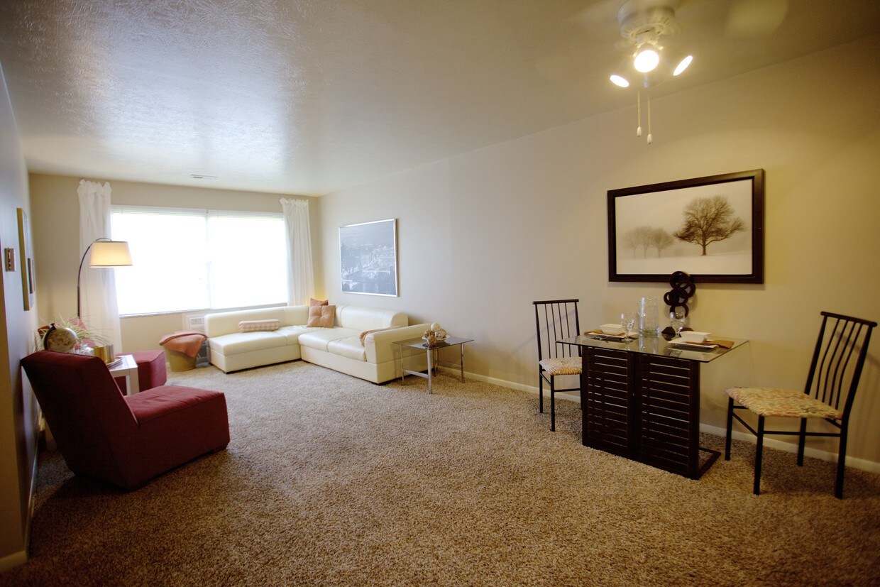 Briarcliff Plaza Apartments in Reynoldsburg, OH