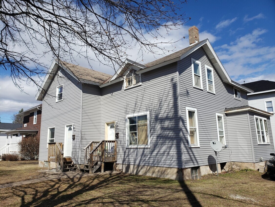 Primary Photo - 1001-03 N 6th Street