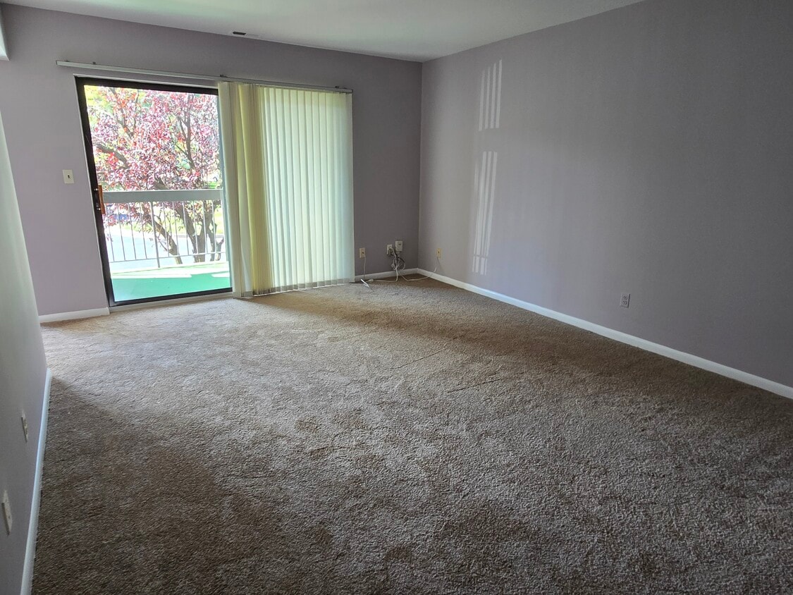 LR - 3 Mullingar Ct