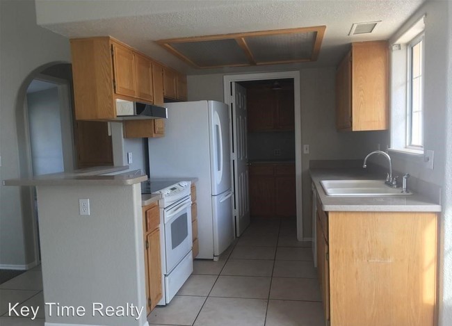 Building Photo - 3 br, 2 bath House - 5045 Emerald River Dr.