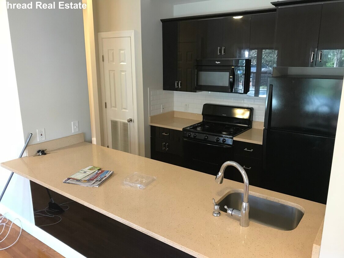 Foto principal - 77 Newbury Ave