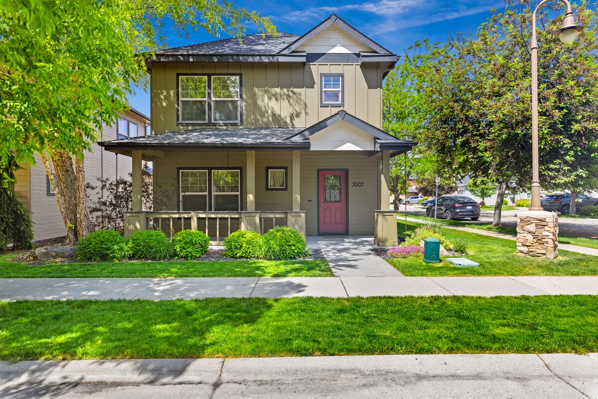 Primary Photo - 3003 S Gunnel Ave