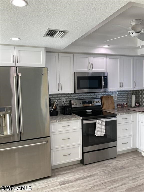 Building Photo - 26705 Little John Ct