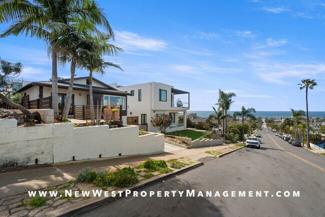 Building Photo - Ocean Beach 2 Bedroom + Bonus Room. Panoramic Water Views!