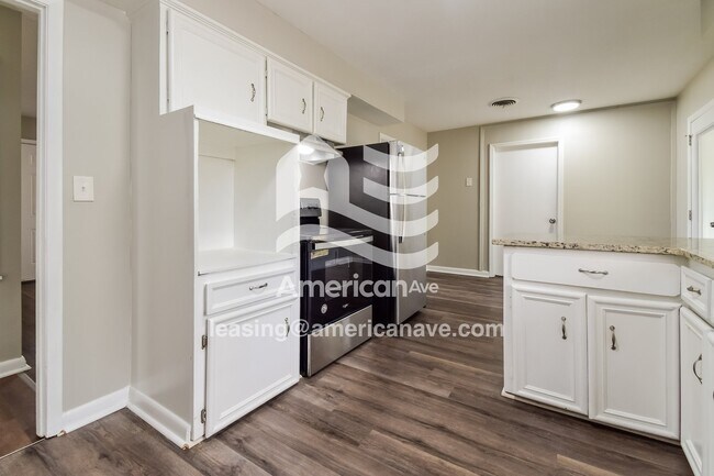 Foto del edificio - 4838 Chapman St