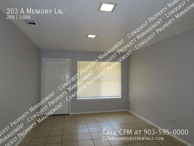 Building Photo - 203 Memory Ln