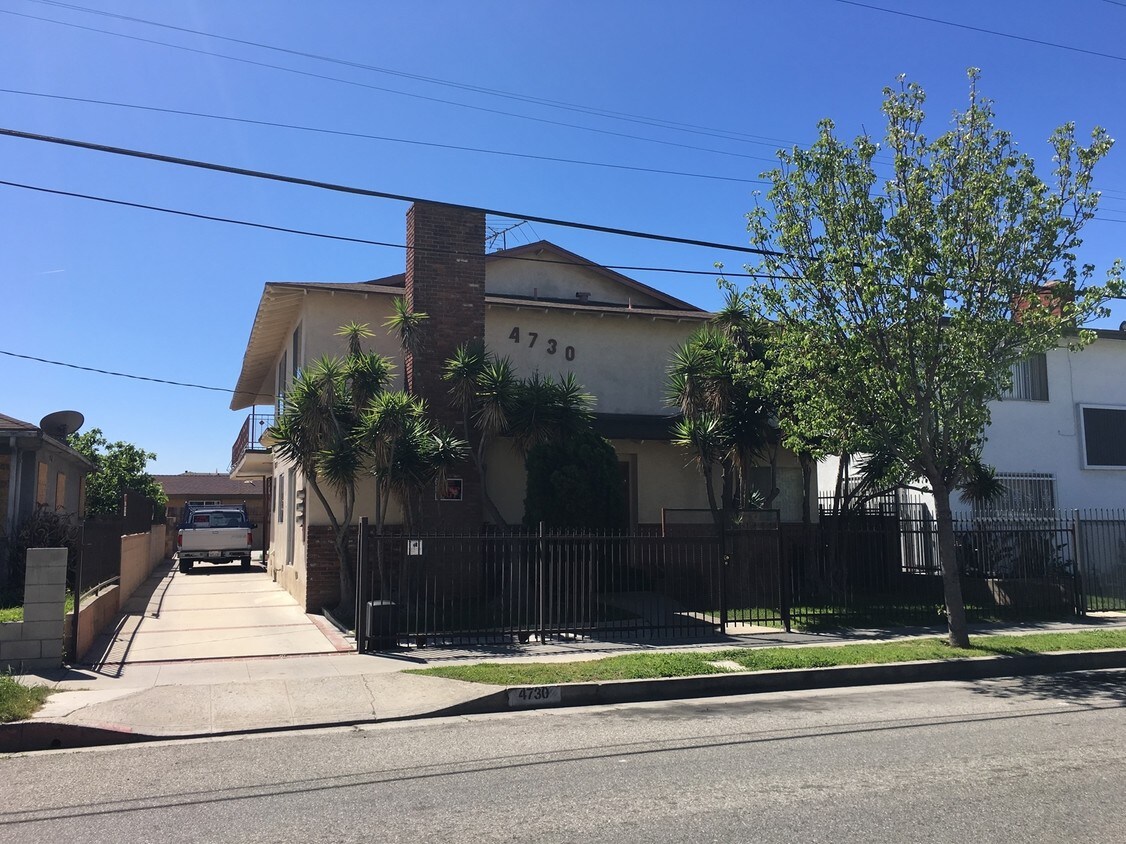 Primary Photo - 4730 W 118th St