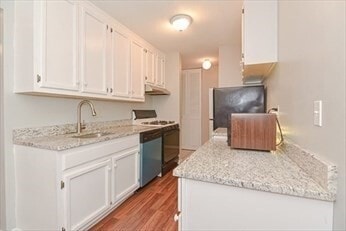 Building Photo - 62 Shrewsbury Green Dr