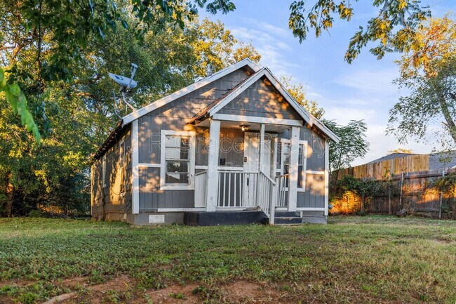 Foto del edificio - 515 E Lee St