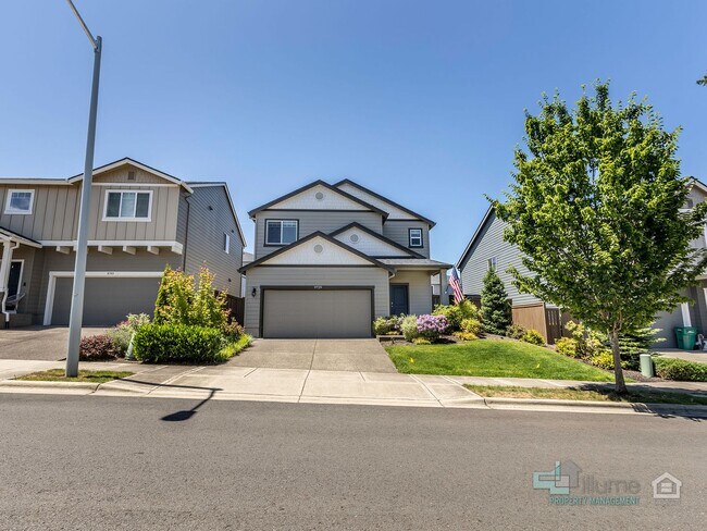 Foto del edificio - Spacious 4 Bedroom Home with Solar Power Near Cooper Mountain Nature Park