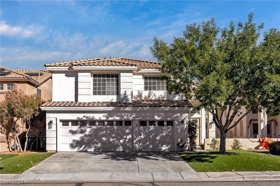 Foto principal - 830 Cavaison Ave