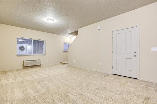 Building Photo - Sarah Court Apartments