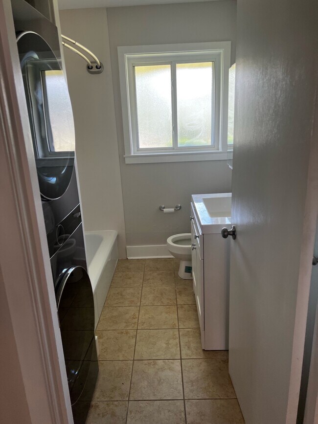 325 Carolyn Dr, Harahan, LA 70123 House Rental in Harahan, LA