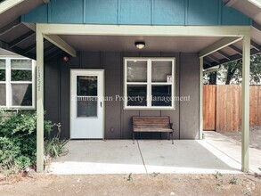 Building Photo - 1357 Garfield Alley