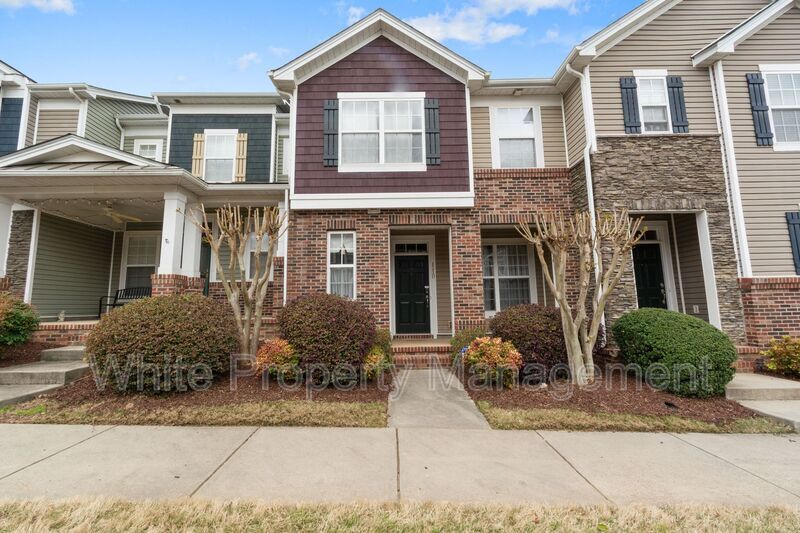 121 Walnut Cove Dr Unit D, Mooresville, NC 28117 Condo for Rent in