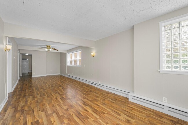 Building Photo - 5531 S Sayre Ave