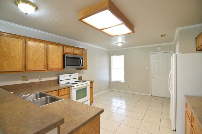 Building Photo - 4605 Mallard Ln