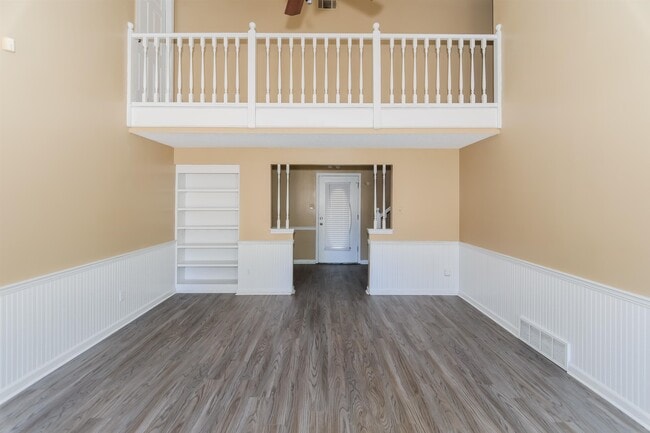 Building Photo - 4106 Glenroy Dr