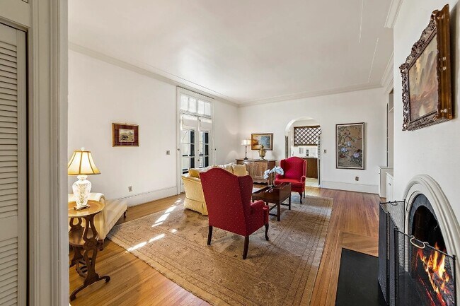 Foto del edificio - 2 Waverley Green