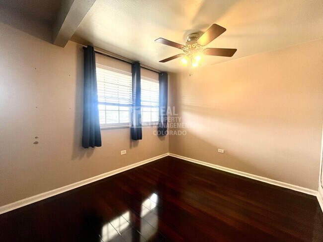 Foto del edificio - 2260 S Vly Hwy