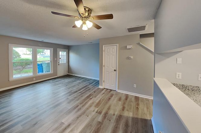 Photo - 4 Providence Ct Townhome