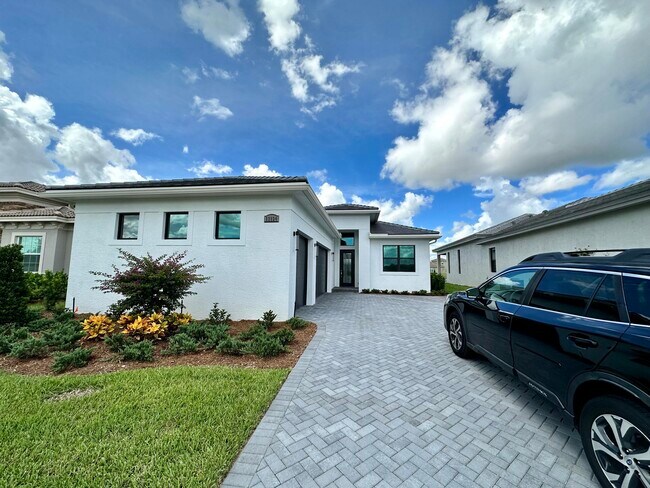 Building Photo - 12124 Fortezza Way