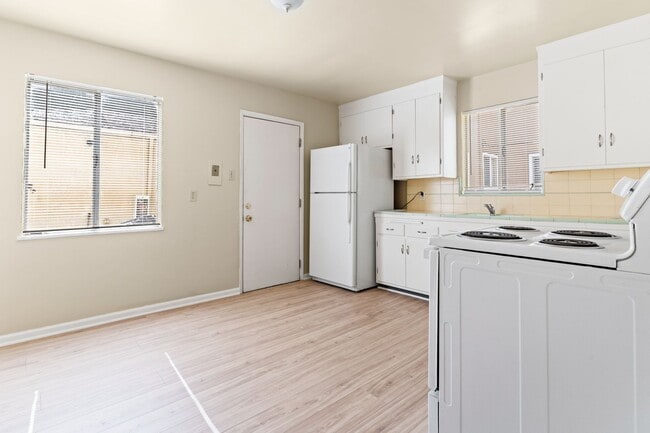 Cozy 1-Bed Oakland Apartment: San Leandro ... - Cozy 1-Bed Oakland Apartment: San Leandro ...