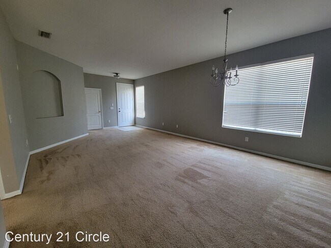 Foto del edificio - 3 br, 2 bath House - 8420 Deer Chase Dr.