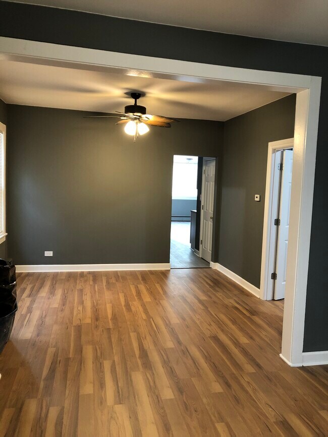 Foto del edificio - 934 N Keystone Ave