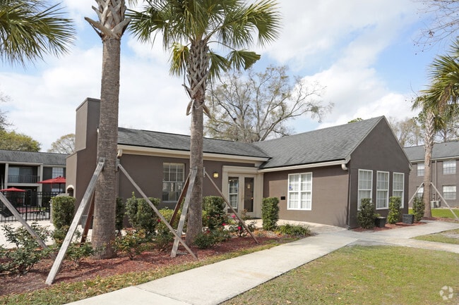 Colonial Forest Apartments Apartments - Jacksonville, FL  