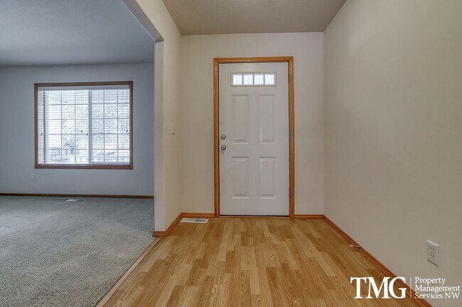 Foto del edificio - Charming Battle Ground Ranch-Style Home