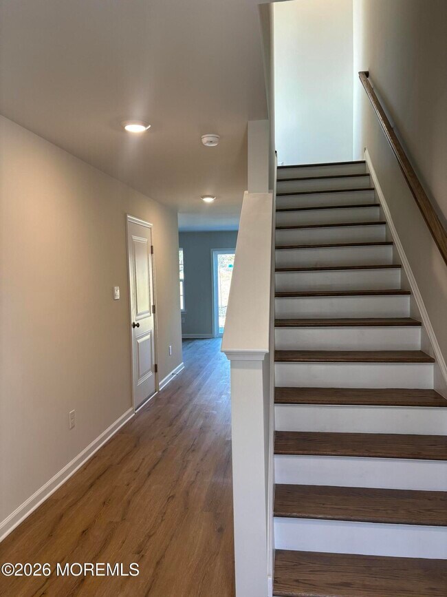 Building Photo - 17 Bay Breeze Dr