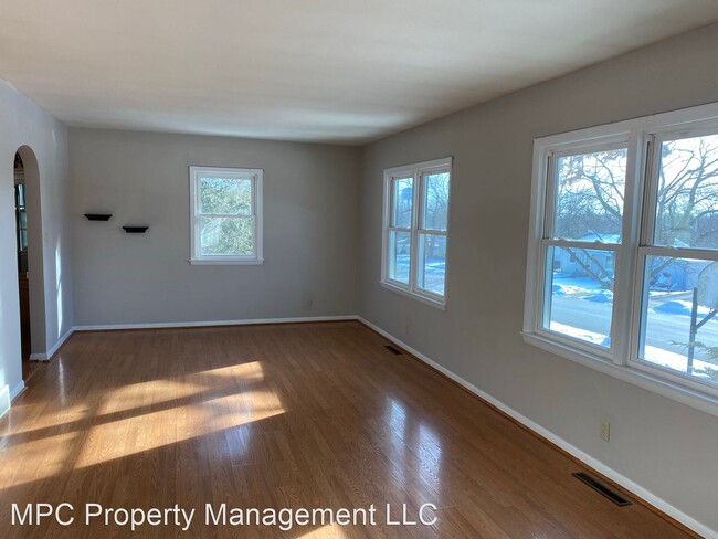Building Photo - 3 br, 1.5 bath House - 548 Briody St