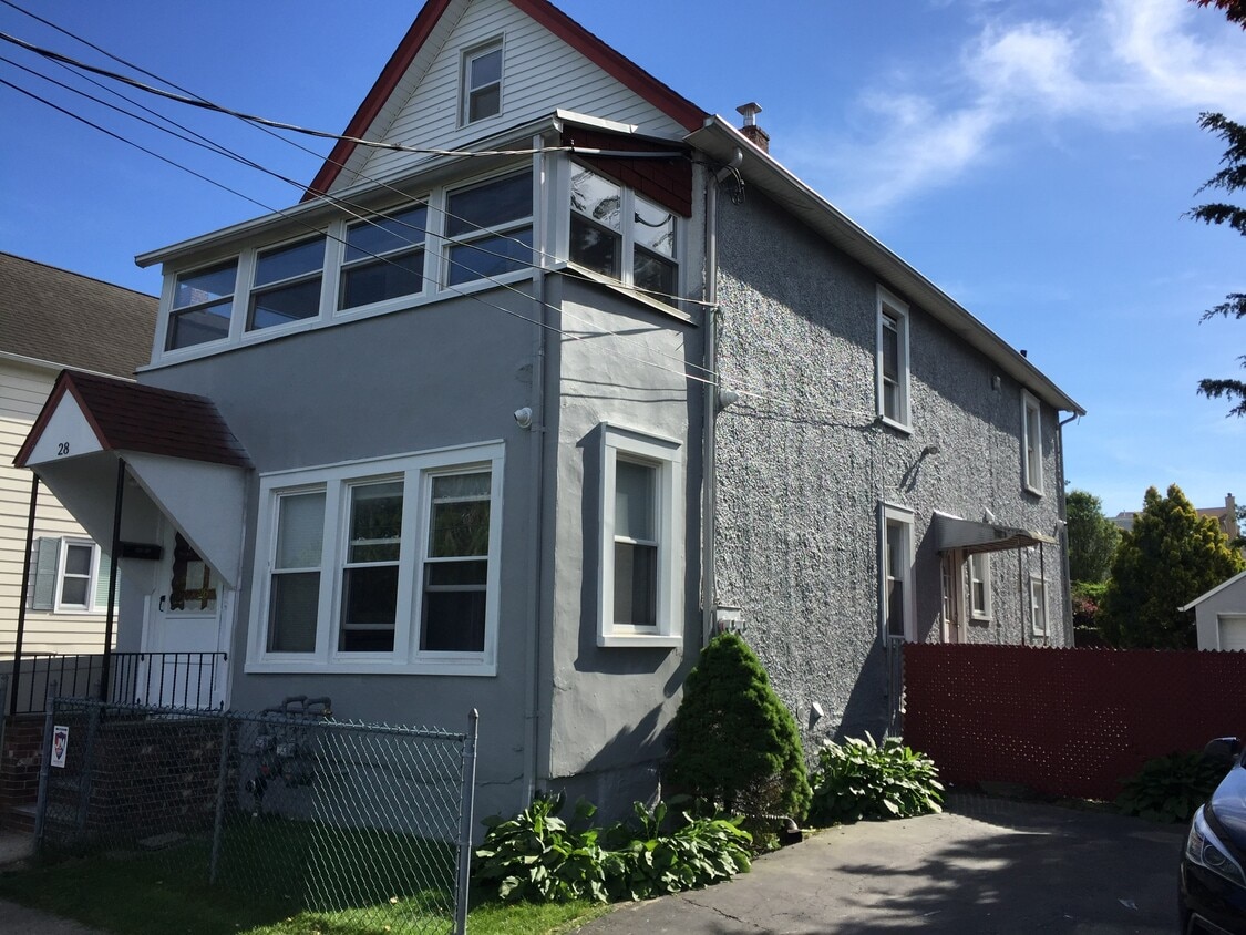 28 Haviland Street Unit 2 Flr, Harrison, NY 10528 Apartments in