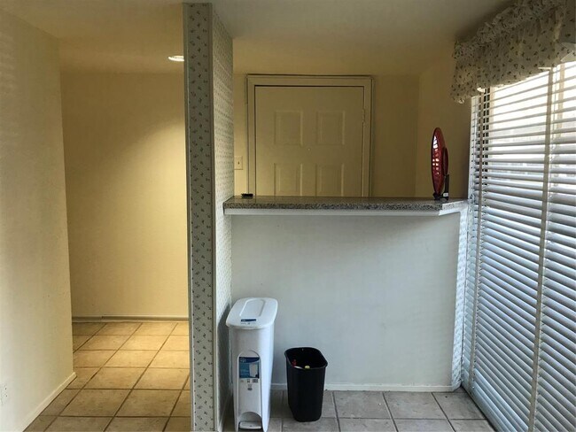 Foto del edificio - 4521 N O'Connor Rd