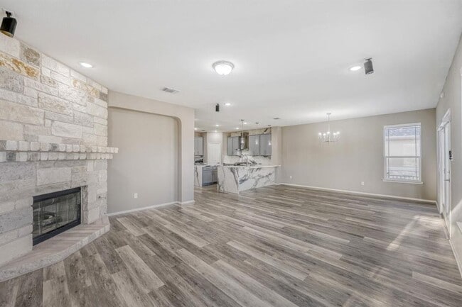 Building Photo - 198 Danish Dr