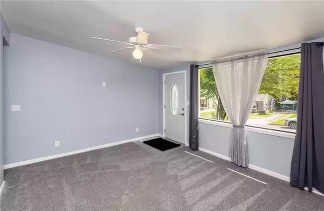 Foto del edificio - 1324 E 37th St