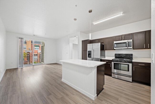 kitchen-1-park-hill-4000-1x1-a1-ash-d203-08-27-2026.jpg - Park Hill 4000