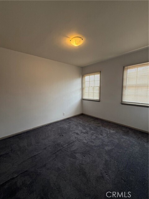 Foto del edificio - 5913 Overhill Dr