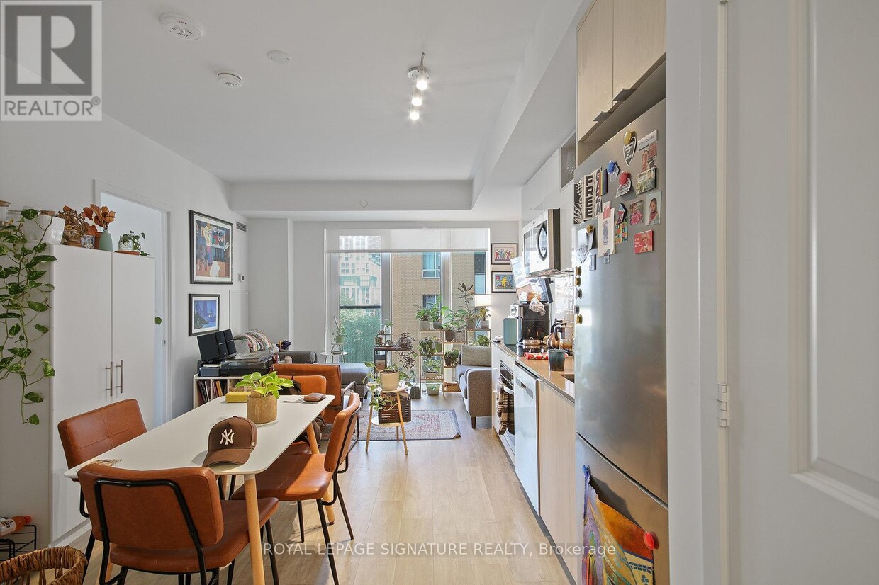 Primary Photo - 100-100 Dalhousie St