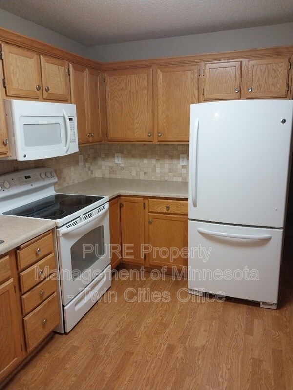 Primary Photo - 9245 Troon Ct