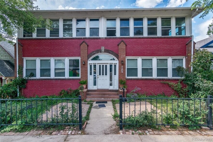 Primary Photo - 123 S Pennsylvania St