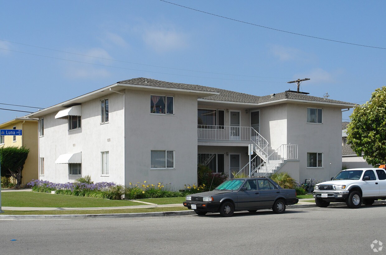 Primary Photo - 2951-2961 Luna Dr