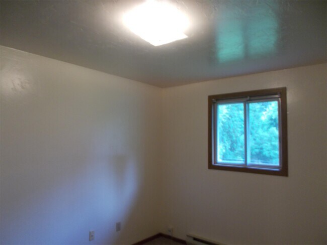 Building Photo - 1329 Dousman St