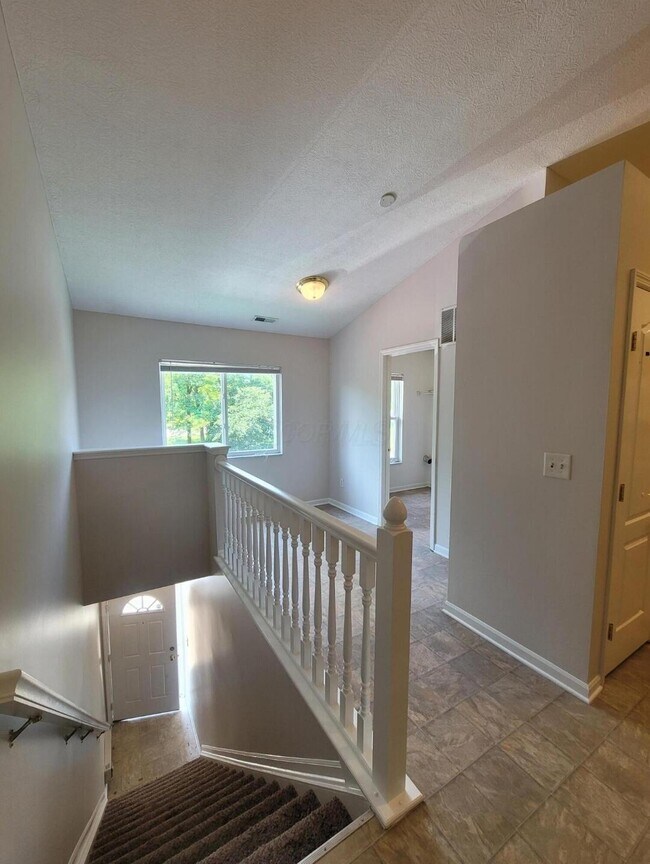 Foto del edificio - 6282 Edgecreek Ln